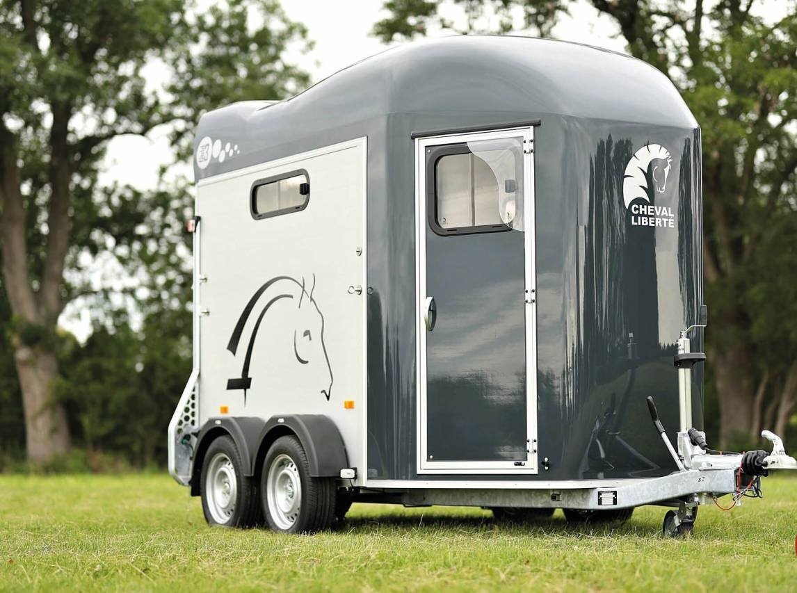 Van Cheval Liberté Gold 3
