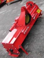 Fraise à tracteur série medium avec déport mécanique Agrieuro UR 168